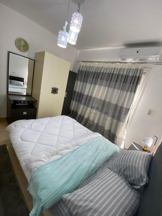 Madinaty Well-Furnished 3- Bedroom Apartment - شقة فندقيه للايجار مدينتي Madinat ash Shuruq Kültér fotó
