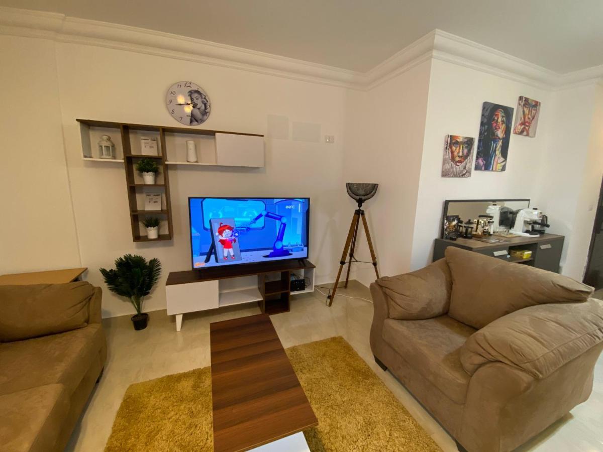 Madinaty Well-Furnished 3- Bedroom Apartment - شقة فندقيه للايجار مدينتي Madinat ash Shuruq Kültér fotó
